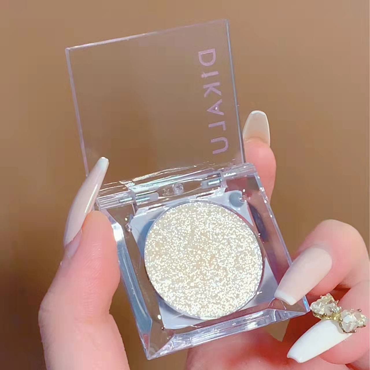 Glitter Brighten Eyeshadow - BeautyAddictsClub